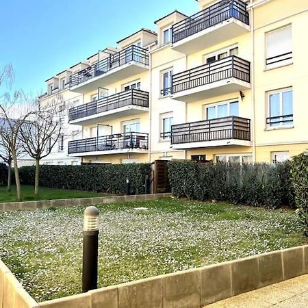 Apartamento Grand F3 A 30Mn De Paris - Terrasse + Parking Prive Saint-Ouen-l'Aumone Exterior foto